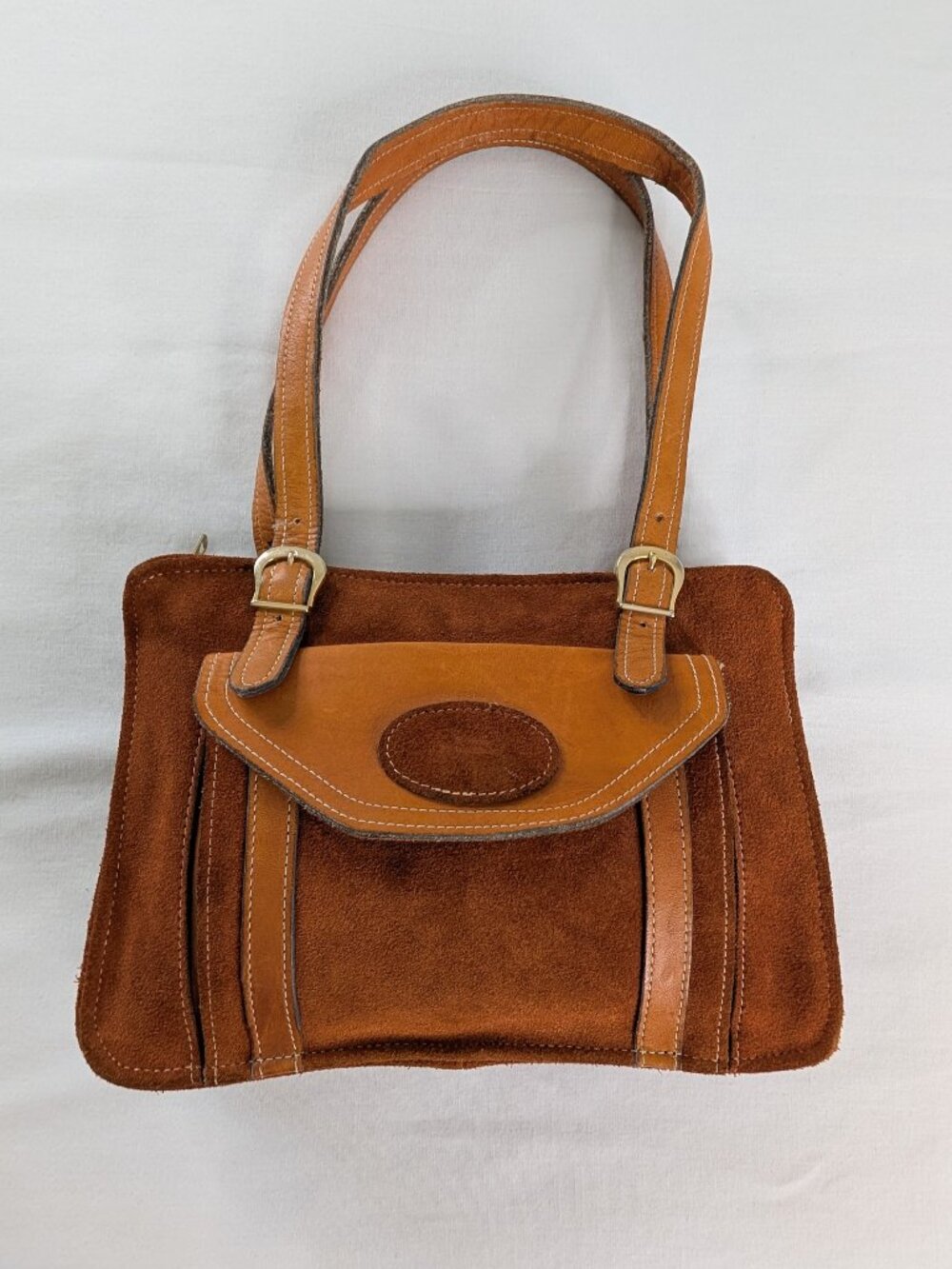 VTG Stone Mountain Tan Suede Leather Front Pocket Shoulder Bag With Buckles